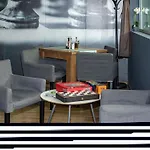 Ibis Airport 3*