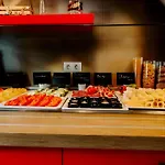 Ibis Airport Хотел 3*