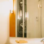 Hotel Ibis Airport 3*