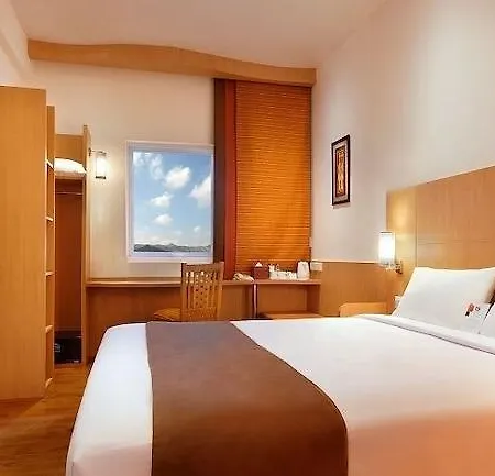Ibis Airport Hotel Sofia