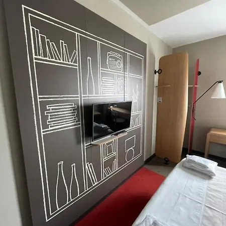 Ibis Airport 3*