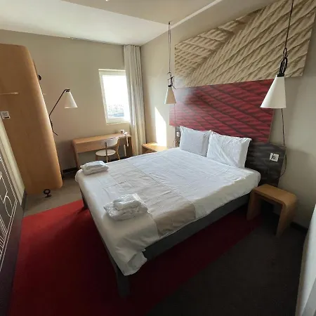 Ibis Airport Szófia