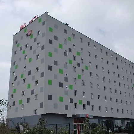 Hotel Ibis Airport