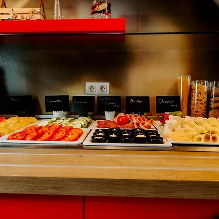 Ibis Airport 3*