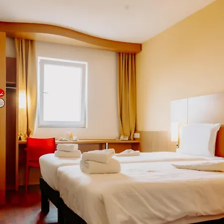Ibis Airport Hotel