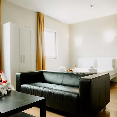 Hotel Ibis Airport