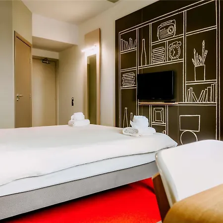 Ibis Airport 3* Sofia