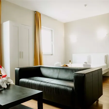 Hotel Ibis Airport