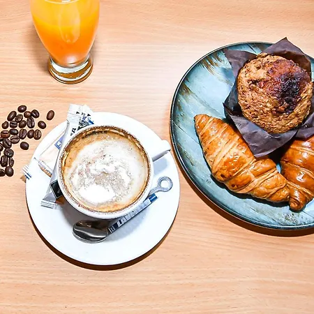 Otel Ibis Airport 3*