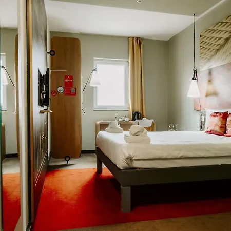 Ibis Airport Otel Sofya