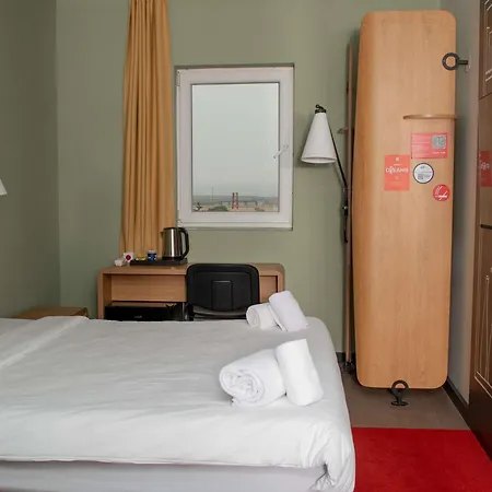 Ibis Airport 3*